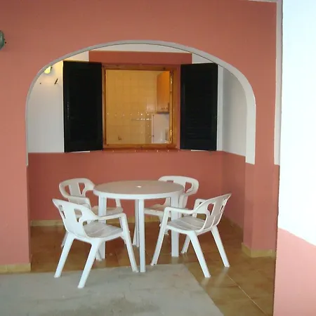 Apartamentos Anmar *